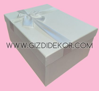 Подаръчна кутия с капак и панделка 12