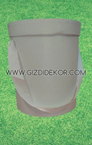 Висока бяла кръгла подаръчна кутия с капак и връзка 2