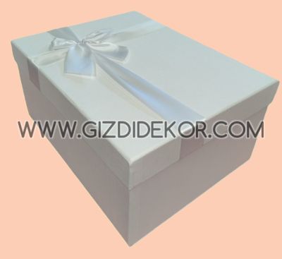 Подаръчна кутия с капак и панделка 11