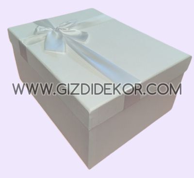 Подаръчна кутия с капак и панделка 13