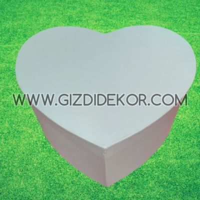 Картонена кутия за подаръци – СЪРЦЕ 5